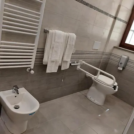 Antico Hotel 2*